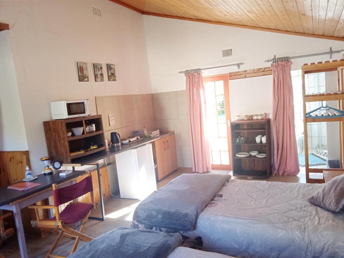 Rheola'S Guest Cottage Harrismith Bagian luar foto