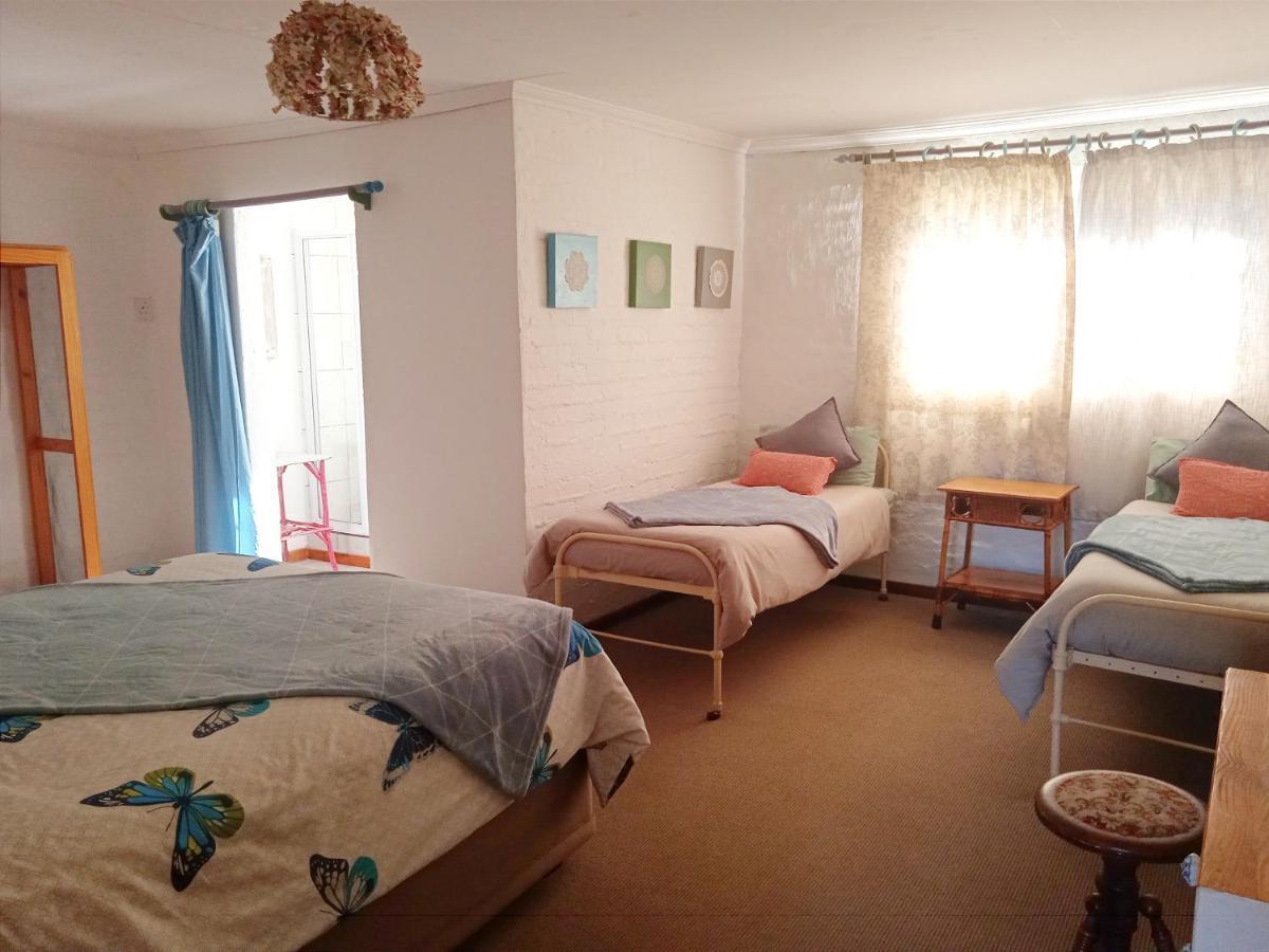 Rheola'S Guest Cottage Harrismith Bagian luar foto