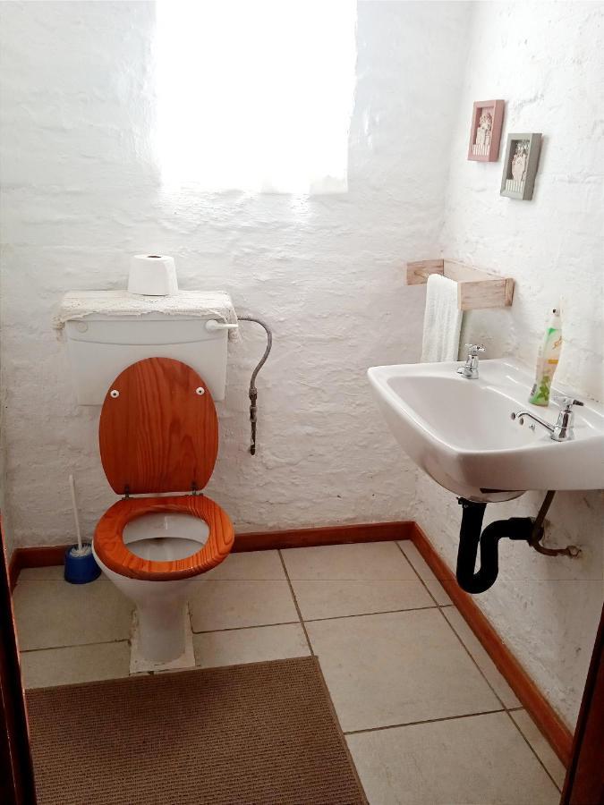 Rheola'S Guest Cottage Harrismith Bagian luar foto