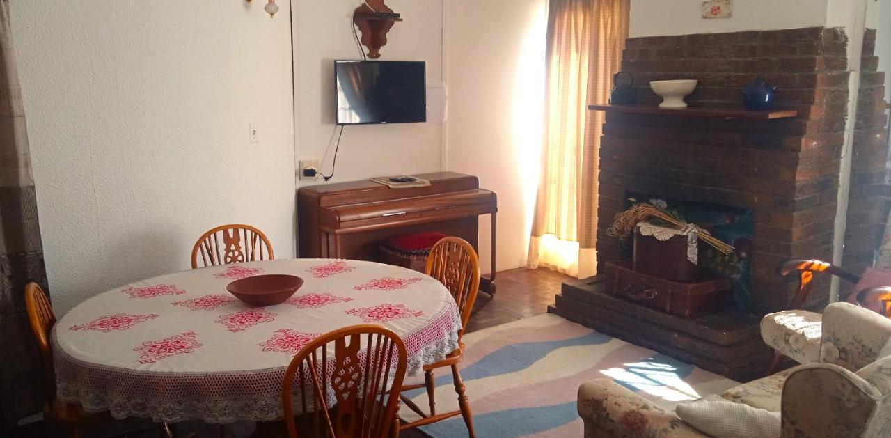 Rheola'S Guest Cottage Harrismith Bagian luar foto